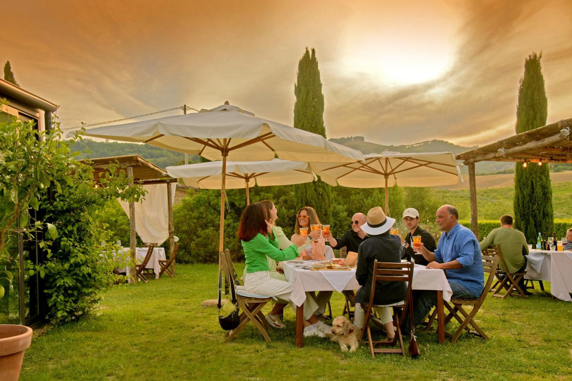 Locanda Le Giunche Guardistallo Exterior photo